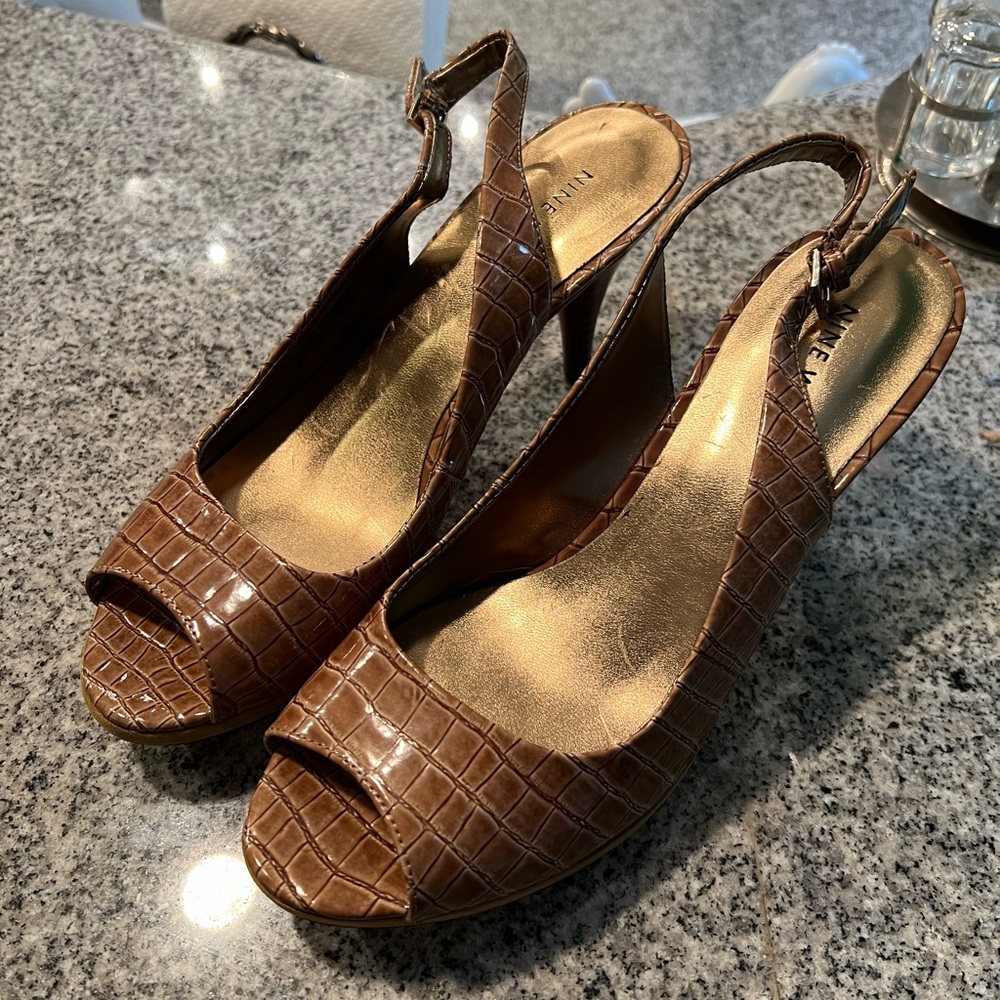 Women’s Nine West Size 7M Sarina Reptile Print Slingback Open Toe Sandals